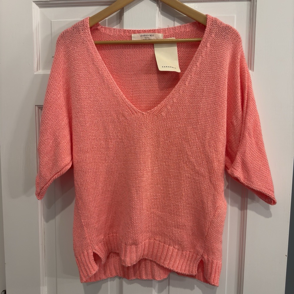 Zara Knit Coral Sweater Size‎ M NWT